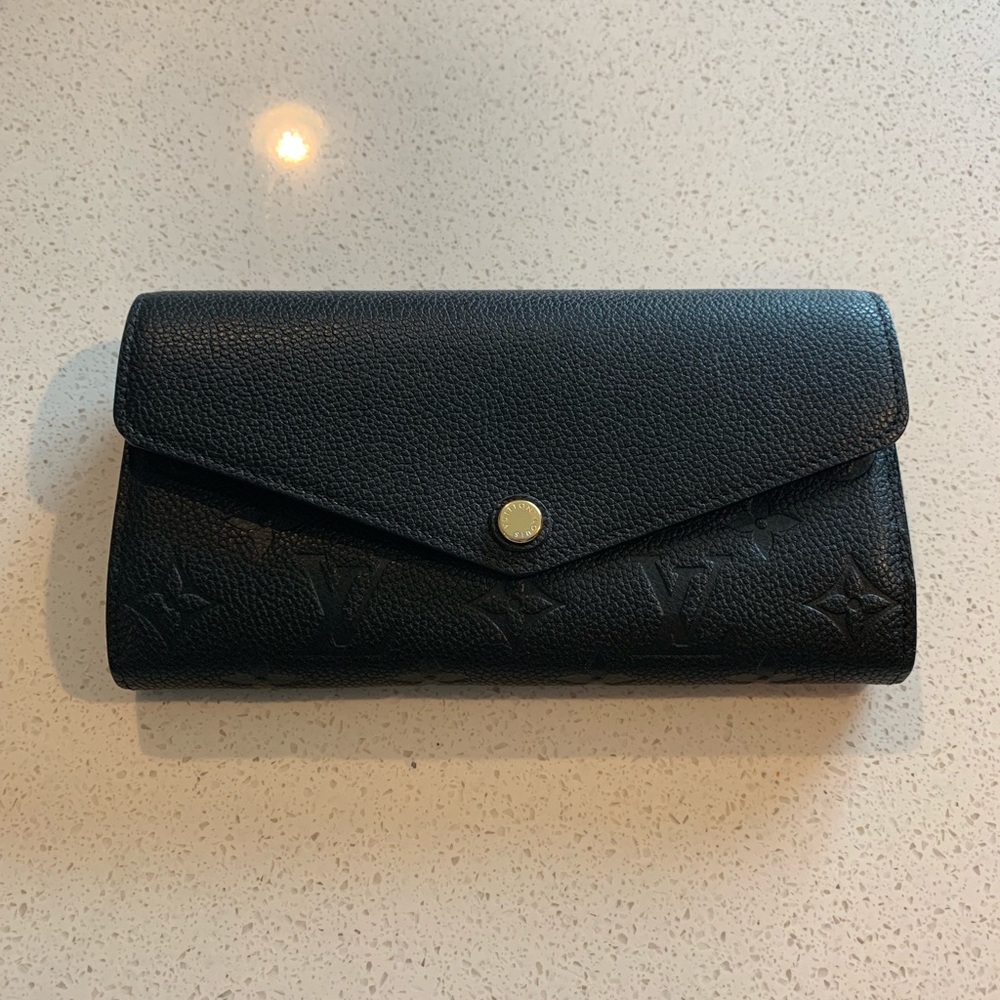 Louis Vuitton Sarah Wallet black leather